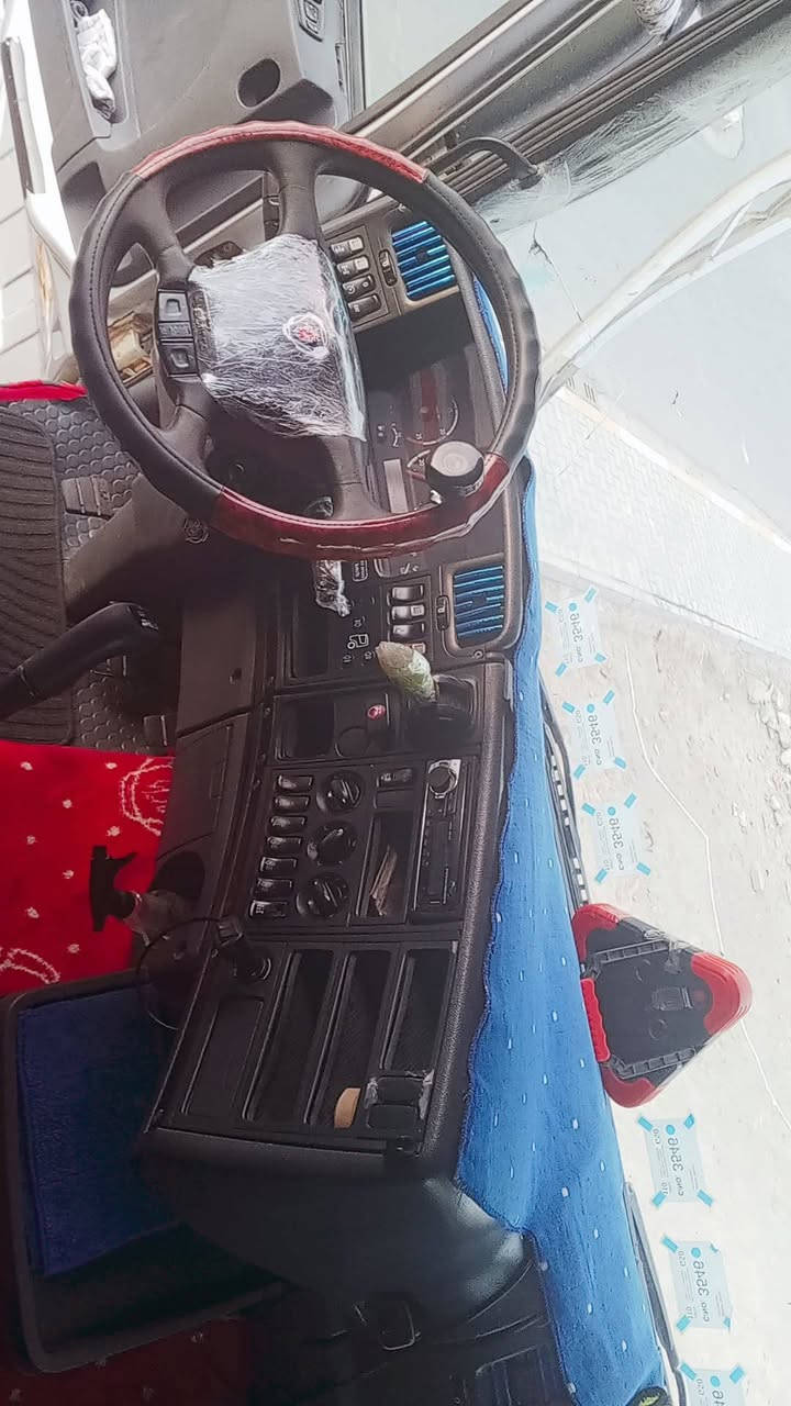 سلام عليكم سكانيا للبيع تفاصيل على رقم الهاتف ***********
