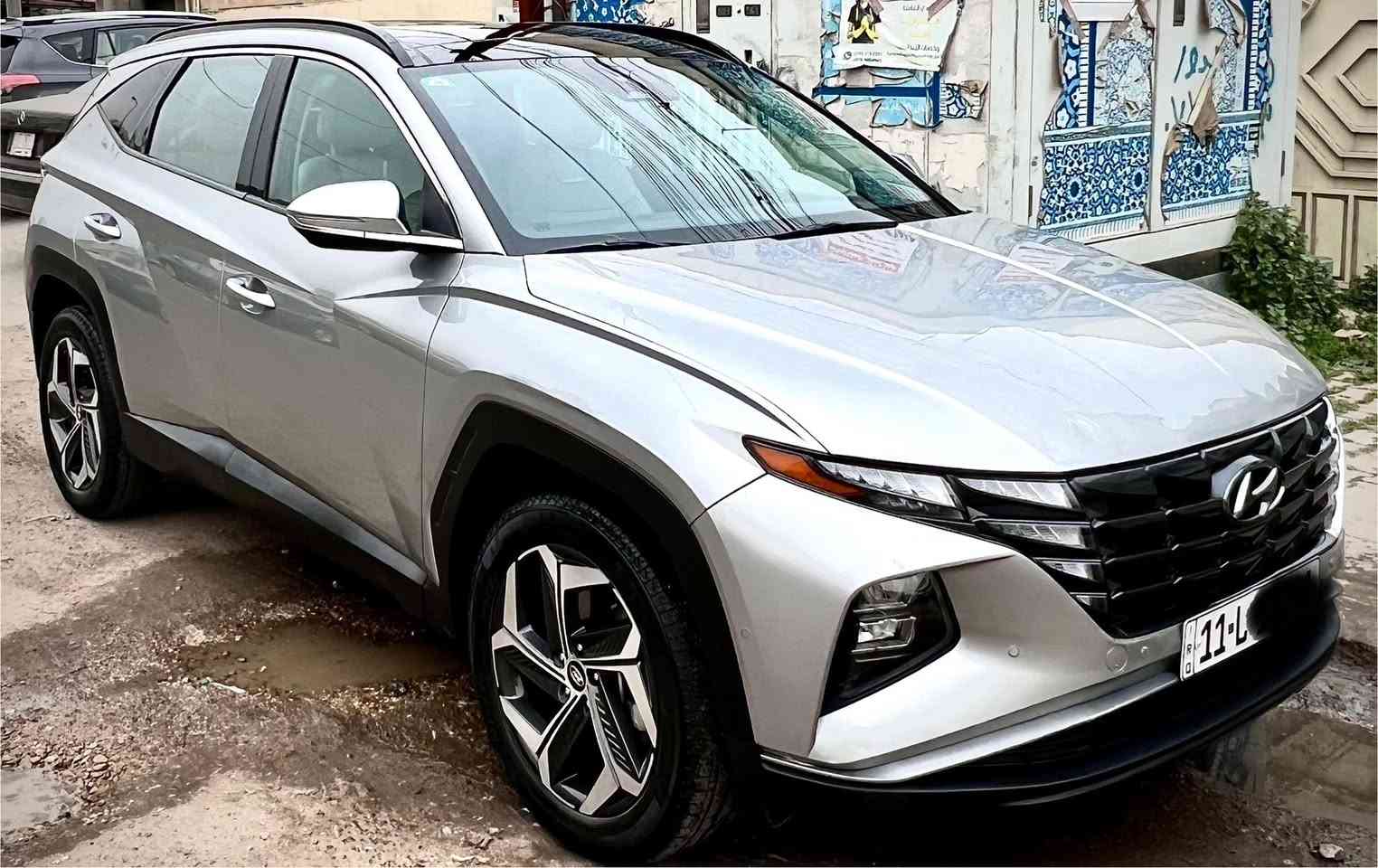 HTRAC ( توسان خاص ليمتيد )
‎مواصفات خاصه لمتد 1/1 VIP بانوراما
‎ صور  الحادث موجوده ‎
 ‎محرك 2500بانزين .
ماشية 53 الف كيلو متر  ‎
وراد امريكية 🤖 

‎1- بصمه + بصمه ابواب لمس
‎2- بانوراما 
‎3-كيج الكتروني متغير 
‎4- ( كاميرات عدد 5 ) 
‎5-كير دكمه 
‎6-نقط عمياء
‎7-رادارات امامي خلفي جانبي
‎8-قيادة الية 
‎9- تتقدم للامام وللخلف ب بصمه
‎10-هندبريك بصمه
‎11-كشنات جلد ابيض
‎12-كشنات كهرب
‎13-كشنات خزن ميموري
‎14-كشنات تبريد وتدفئه امامي خلفي وتدفئه استيرن
‎15-بك لايت لد
‎16- لايت لد + زينون
‎17- شاشة كبيرة لمس
‎18- تثبيت سرعة
‎19- من تشغل اشارة يقلب الكيج كامره
‎20- شارة جانبيه
‎21- ويل كب كبير كروم
‎22-تحديد مسار 
‎23-صندوق كهربائي
‎24- فول تحكمات ستيرن
‎25-تبريد لمس
‎26- السماعات شركة BOSE
‎26- شحن وايرلس
‎27-نظام gps خرائط
‎28- شفتات كير ب ستيرن
‎29- حساسات امامي خلفي
‎30 - تشغيل عن بعد 
‎31 - اوتو بارك 
‎32 - المرايه الوسطيه (اوتو دم ) يعني الي وراك مشغل عالي المرايه اوتماتيكي اصير سوده 
‎33 - مود ادرايف ( اقتصادي - سمارت - سوبر - وثلجي )
‎34 - سياره فور ويل اج تراك 
‎35 - نظام نزول منحدرات 
‎36 - نظام اضاءه داخليه لدات متغير الالوان ( الون الي تريده موجود )
‎37 - نظام التبريد دفيوز تبريد من كل الجهات ( يعني مو بس فتحات التبريد ال 4 ينطن تبريد لا الدشبول كله ينطي تبريد عن طريق فتحات موجوده بالدشبول )
‎38 - تبريد قطعتين امامي خلفي 
‎39 - فول سستم ايرباك ( ايرباك استيرن و ايرباك دشبول وايرباك بردات و وايرباك مقاعد ) كلهن سليمات
‎40 - الداخل لونين واسود 
‎41 - شاشه بيه ابل كار بلي 
‎‏42 - AUTO HOLD
‎
‎وباقي مواصفاتها معروفة فول فول

‎الاستفسار الاتصال على الرقم 
***********
