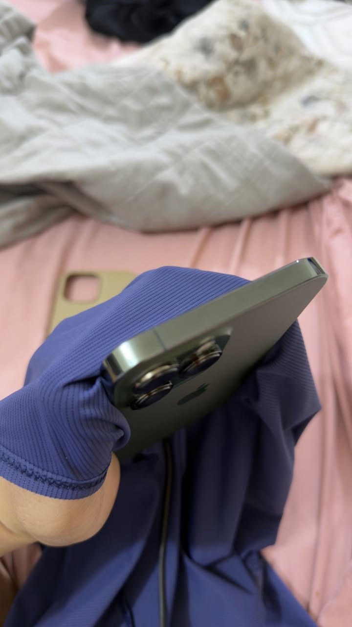 السلام عليكم أيفون 13 كلش نضيف *********** السعر 650 الف الشعب
