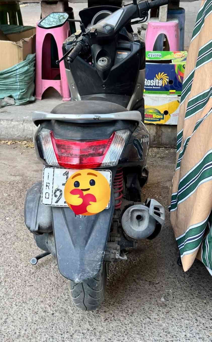 � للبيع Yamaha NMAX 🔥
مرقمة بغداد
داخلة هزّة جديدة 
الدراجة نظيفة والحمد لله، بيها تلحيظات بسيطة جدًا
السعر 26 $ 
الي تخدمه يراسلني على الخاص او على الواتس اب 
***********
