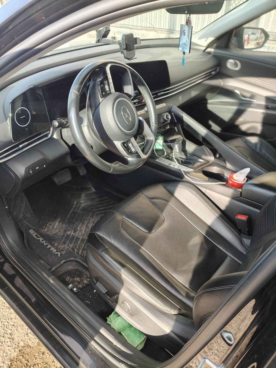 السلام وعليكم النترا 2023وارد امريكي لبل واحد رقم بغداد بيهه قطعه وحده صبغ فقط السونار موجود ماشيه 33 الف مواصفات فول فتحه تحكم ستيرن تدفئه كشنات تبريد ثلج ويل كب 17 اماباقي المواصفات معروفه السعر165 وبيهه مجال بصيط مكان السياره بغداد للاتصال ***********
