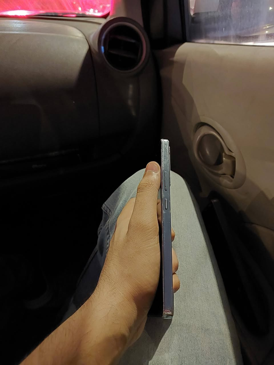 انفينس جي تي 20 برو جهاز نظيف ذاكره 256 عشوائيه 24 شريحتين بالببجي 120 فريم سعر 125 شراي يتصل***********
