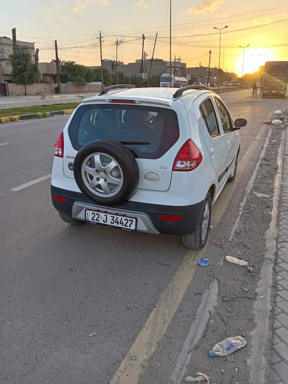 سلام عليكم ( مكلف بالمنشور) 
باندا للبيع موديل 2014 رقم اربيل 
 كير ومحرك صدر تبريد كلهن مكفولات 
ماشية 69 للف
هزة ورقم جديدات 
مكفولة كفاله عامة سيارة من دعامية للدعامية بس بالقمارة بيه رصعة 
السيارة احلى من صور وجديدة 
بأسمي السيارة  السعر 67 ورقة وبيها مجال 
مكاني بغداد الغزالية 
للاتصال 
 ***********
