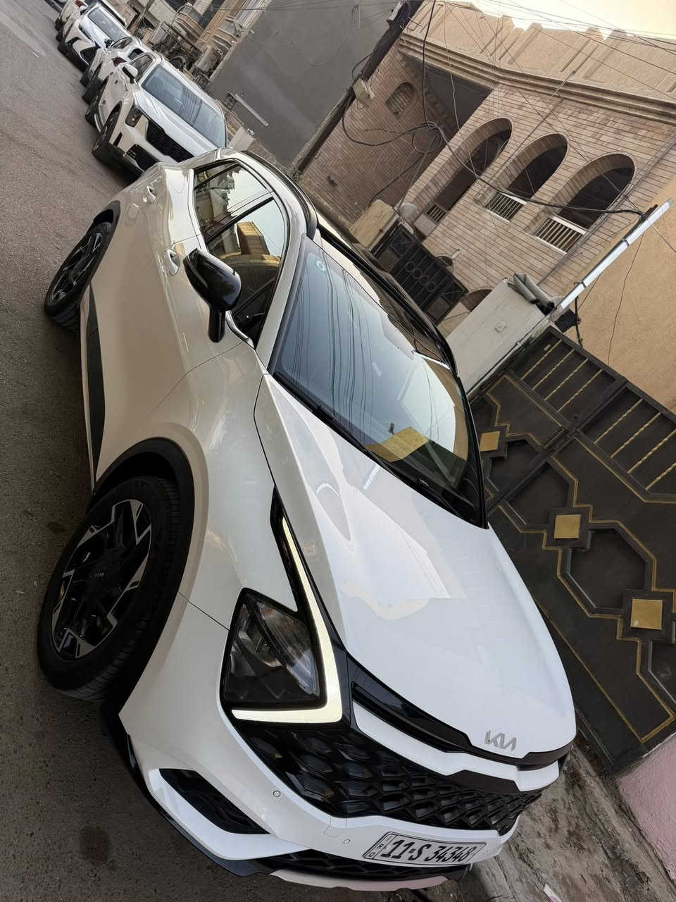 السلام عليكم 
سبورتج جي تي لاين فول واحد علي واحد 
معروف مواصفات الجي تي لاين اعلئ فئة بالسبورتج محرك 2000 دوش خليجي ام الضمان السيارة مكفولة كفالة عامة من عدا رصعة بسيطة بالباب مسحوبة بي بي آر والباقي مكفول كفالة عامة والسيارة ماشية 29.
والمكان السيدية 
والسعر 227$
وهذا رقمي ***********
