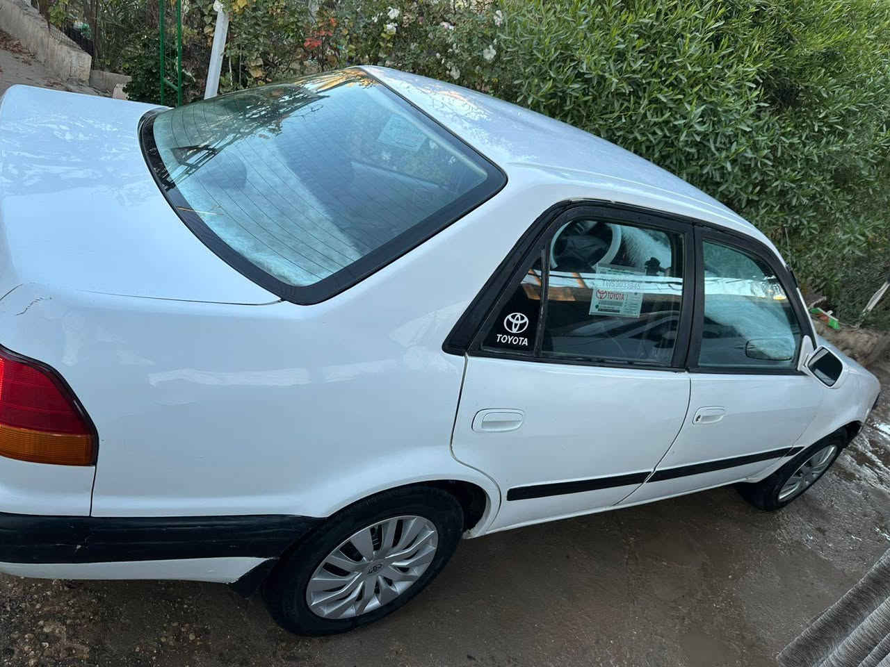 كورلا
موديل /١٩٩٦ بزون

رقم بغداد انكليزي باسمي 

 هزه جديدة 

تحويل مباشر 

منظومة بانزين جديدة نوزلات بلكات واير بلكات حساسات كامله شغاله وجديدة

محرك لاتنقيص ولا تبخير 

صبغ كم قطعه ابيع حزام مو( عام )

تبريد شغال 

حدادية حلوة 

باتري جديد 

دوشمه جديده

كهربائيات كلها شغاله

سيارة نص نكرة 

مناقصها شي

معروضه ٥٨ وبيها مجال كلش كلش  قليل  حك الجية

***********
مكانها كربلاء
