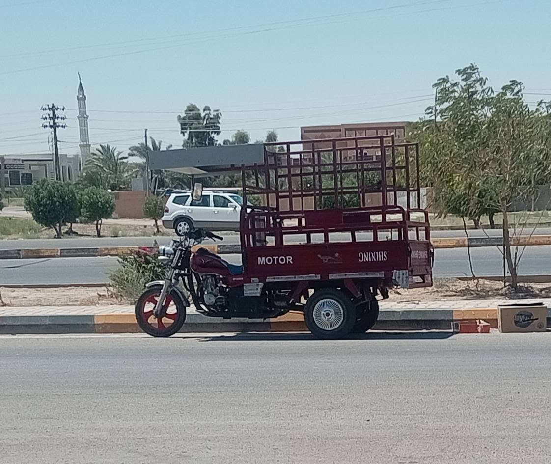 بسم الله الرحمن الرحيم 
ستوته للبيع موديل 22 
مگمرگه بس ما اعرف راعيها 
بيته بل فلوجه يم الجسر الثالث 
محرك مفتوح مجفت جديد 
ما بيها لا كسر شاصي ولا لحيم 
بس البدي معلينه 
كهربائيات كلها شغاله 
السعر مليون ونص 
المكان الصقلاويه قرب مطعم حجي حسن 
باقي تفاصيل متواجد خاص 
وهاذه رقمي ***********
