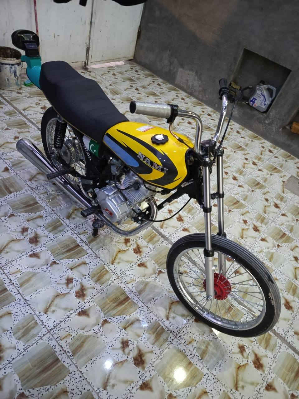 للبيع مكلف بنشر
المكان واسط صويرة
دراجة 1/1 معمرة جديد ربع ماذب عليه
***********
