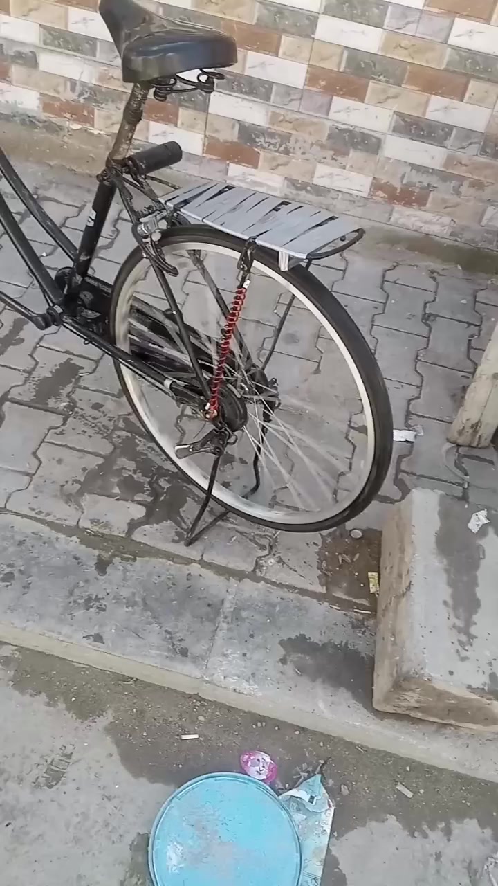 سلام عليكم بايسكل للبيع ياباني موديل 2018 من كرار ابو نقش نوعه BD سعر 100 او بي مجال  للطيبين العنوان نجف الاشرف حي المكرمة مكتب الرشيد قرب سوك المسكف الرقم ــ ***********
