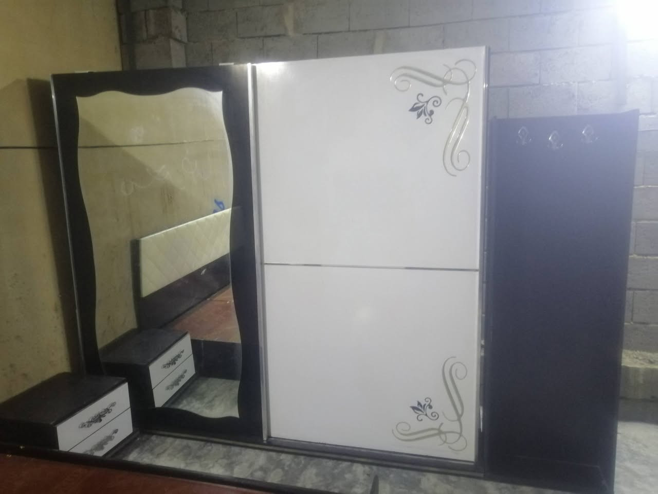 غرفه ٧قطع للبيع سعر 225 اتصال***********
