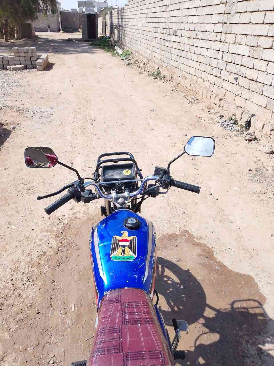 السلام عليكم موطور سافان للبيع محرك شرط النظافه شوف العين كهربائيات كلها شغاله تايرات نص عمر الموطور نكره سلف موطور نضيف  حيل السعر ٣٧٥ وبيها مجال الموطور موديل ٢٠ والشراي يتصل ***********
