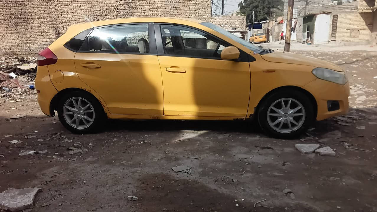 السلام عليكم سياره شيري افلاوين موديل ٢٠١٢ بغداد الامين الثانيه سعر ٢٥ورقه رقم ***********
