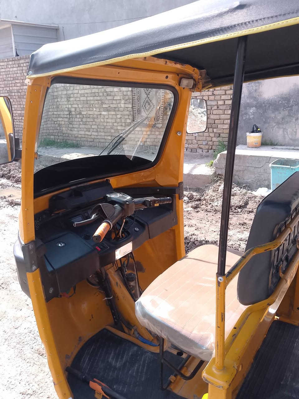 السلام عليكم تيك توك للبيع موديل 20 شهر 12 ثانويه ورقم انجليزي تحويل ثاني يوم تخوم تر ترى وياك شغاله انت فتاه جديده صارت ثلاثه ايام العنوان بابل حمزه الغربي السعر 5500 هذا رقم التليفون ***********
