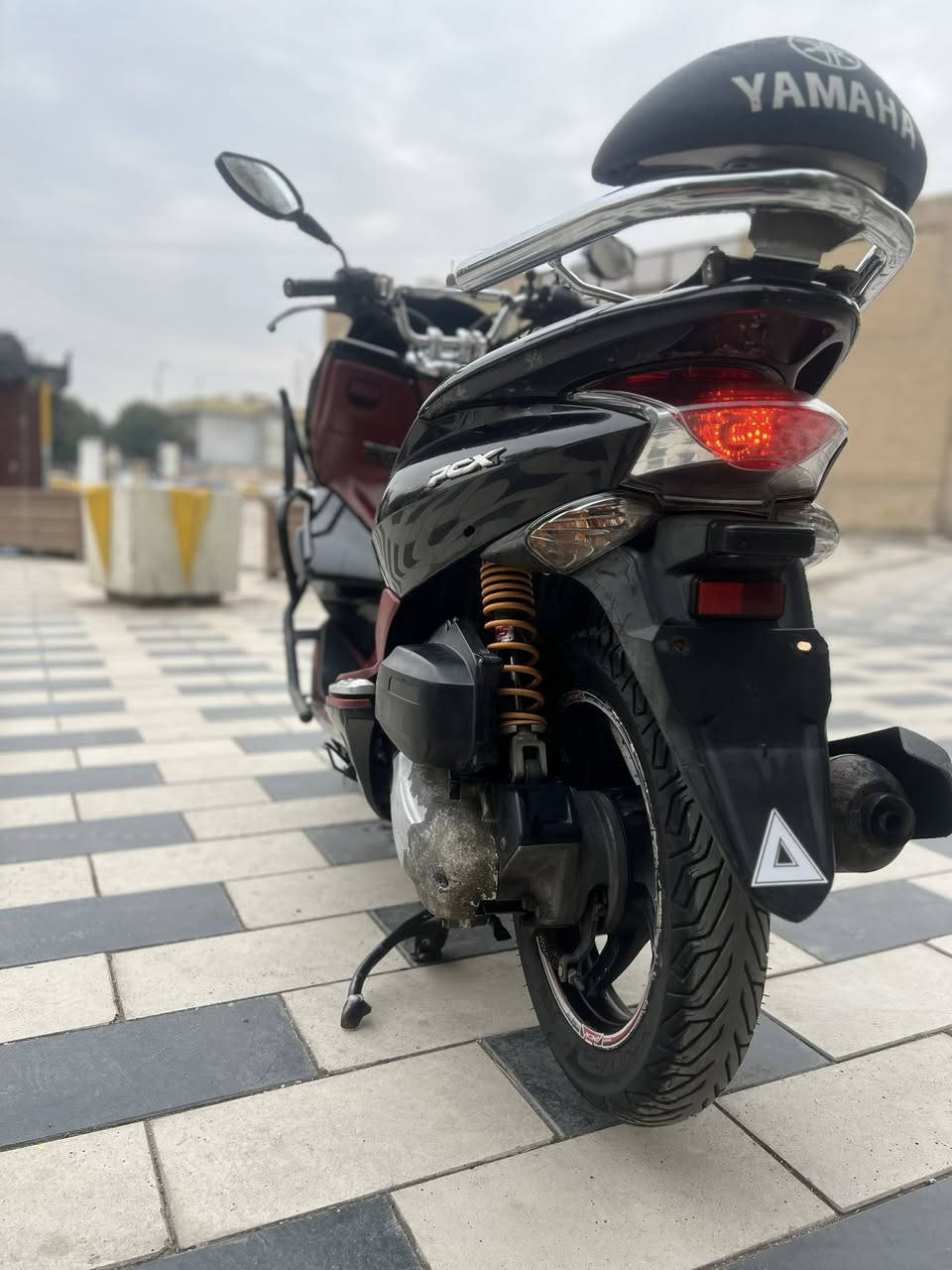 السلام عليكم للبيع دراجه pcxجيل الاول دراجة مال رمبه مديل18 ماخذها رمبه الدراجه على  ايدي حجم مكينه 150ياباني الاصلي دراجه جديده مال جناي على  ايدي
شادله درع 🛡️ ماهلكد اخاف عليه 
ياباني الاصلي دراجه كامله أستان كهربائي حساس ازدحام سويجات ٢حرف Aدراجه جديده الدراجه مكينه لوك شلعه معدل خير من اللّٰه دراجه تكول جديده بمعنئ الكلمه واحلا من الصور  دراجة مكينه مكفوله اي نقص مابيه
السعر1450 و مجال قليل 
اي استفسار ***********  مكان بغداد
