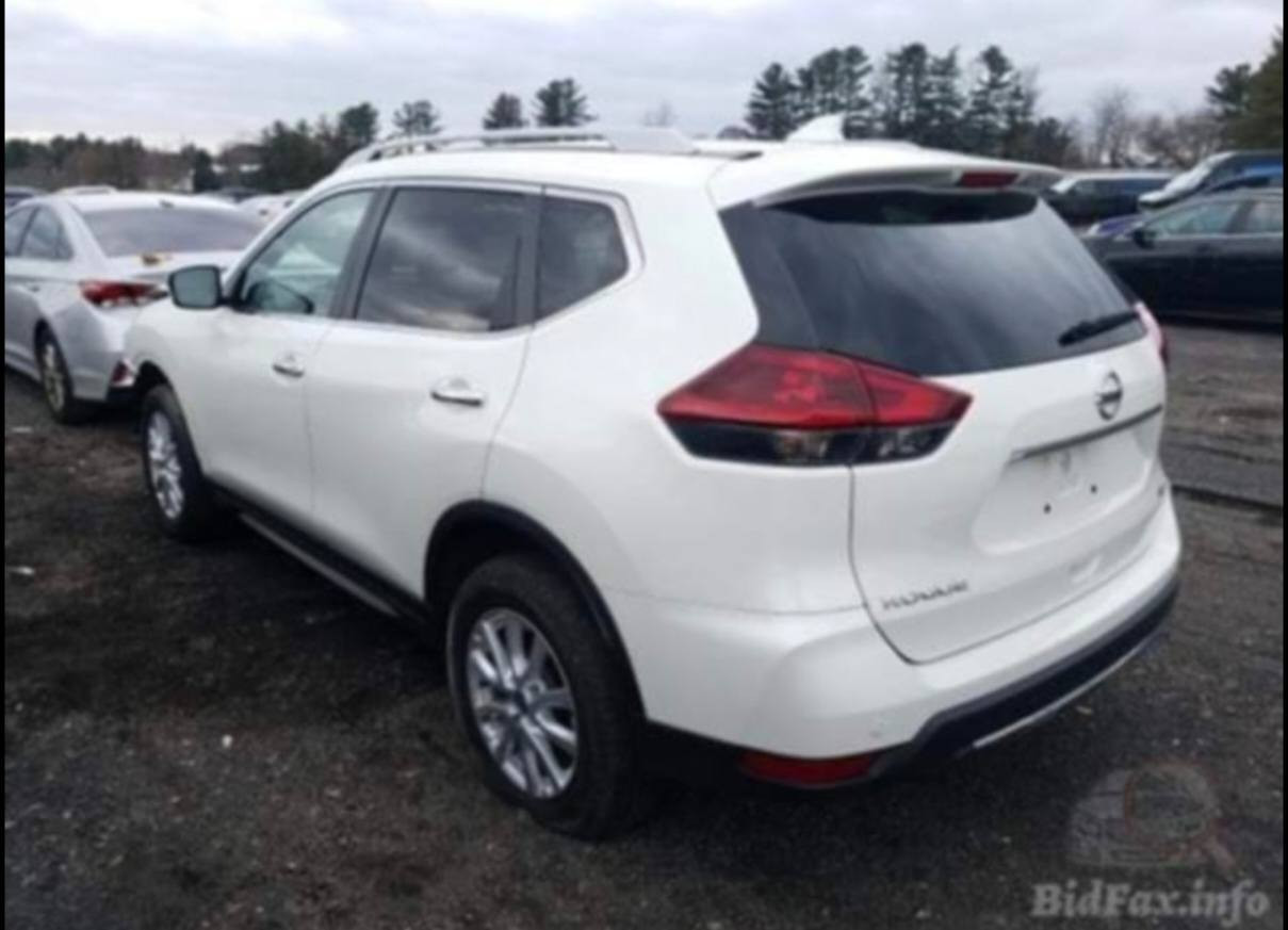 نيسان روج مديل ٢٠١٩ مواصفات sv awd للبيع او مراوس حسب القناعه 
مواصفات ( بصمه تشغيل بصمه ابواب كرسي كهربائي تدفئه مقاعد الامامية تبريد قطعتين الباب الخلفي كهربائي رادارت ٣٦٠ درجه كامرا خلفية دواره)
سعر ١٦٠ وبيها مجال
للاستفسار الاتصال على الرقم
***********
او مراسله على الخاص تكريت, صلاح الدين
