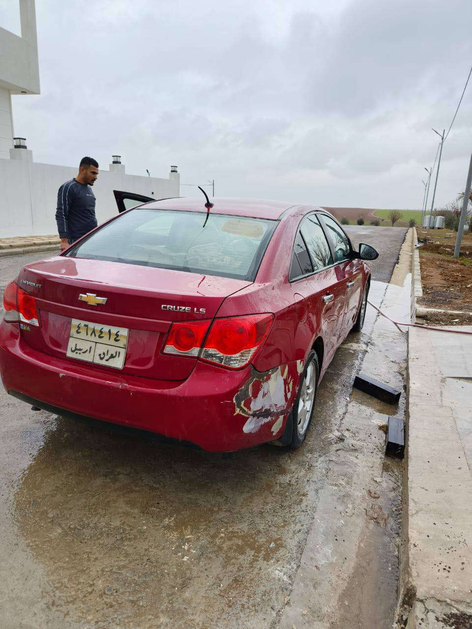 السلام عليكم 
كروز
موديل 2011
رقم اربيل 
سنويه نافذه 2022
وارد خليجي
محرك 16
كير توماتيك 
ضرر موضح بالصور صور السونار 
شرط التحويل 
السعر 67$  وبيها مجال
رقم الهاتف***********
