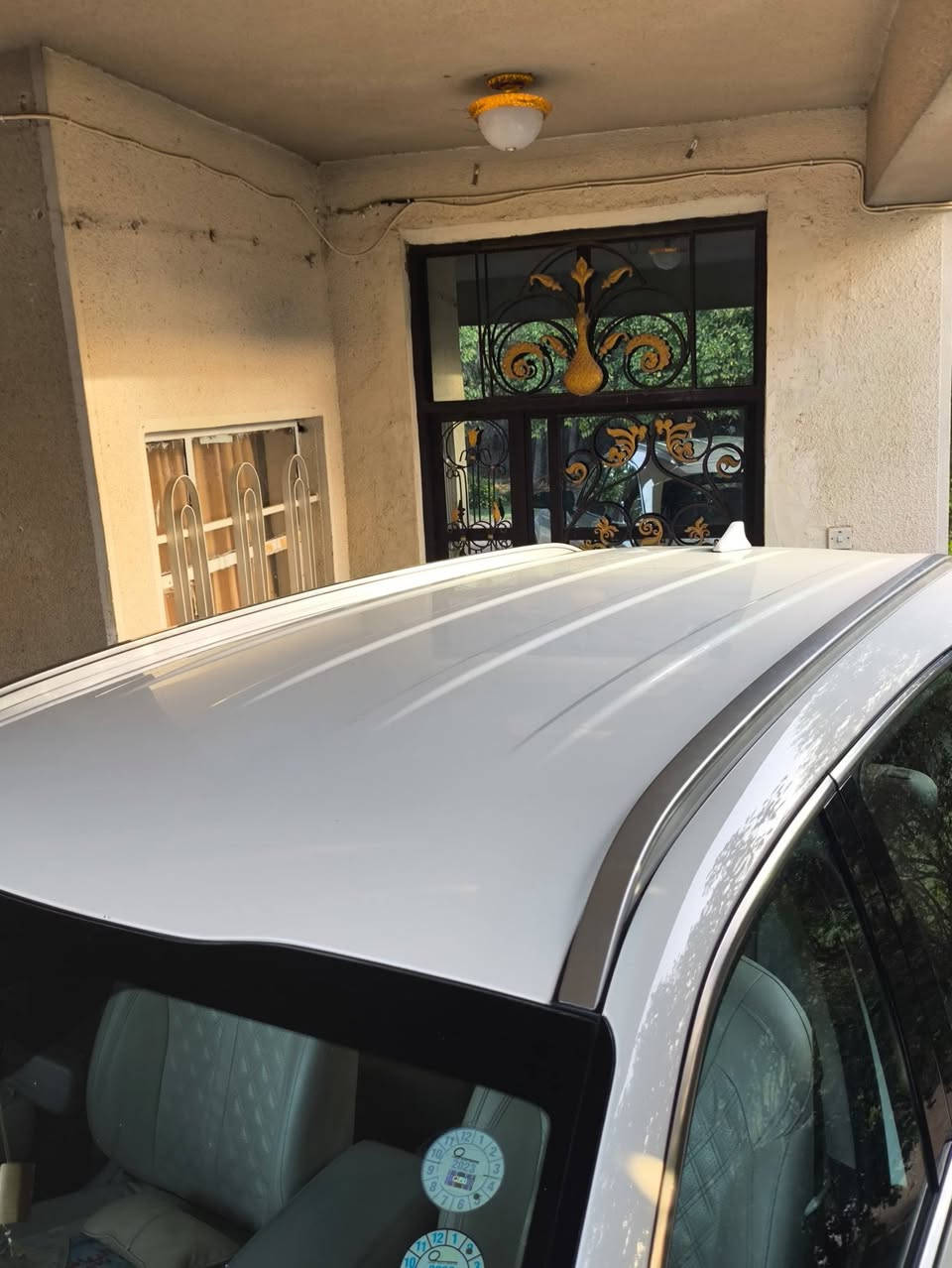 السلام عليكم سورنتو 2021 خليجي للبيع او المراوس حسب القناعة السيارة عادية بدون مواصفات
1: 6سلندر
2: 7 راكب 
3: اشاير بل مري 
4: مري شفط
5: شاشة ابل كار بلي و اندرويد اوتو
6: ليد داخلي متغير 7 الوان
7: اريل نفكيشن GPS
8: تحكمات ستيرن جهتين
9: شفتات بل ستيرن
10: 4 انضمة قيادة ECO+SMART+SPORT+COMFORT
11: لايت زينون عدسات نهار 
12: اشاير امامية +خلفية LED
13:البگ لايت LED
14: مكينة گير مكفولات 
15: صندوق الخلفي شفط 
16: كامرة خلفية دوارة
17: كراسي امامية كهرباء
18:كشنات جلد لون ابيض
19: بردات خلفية
20: تبريد 3 قطع ثلج 
21:ويل حجم 19
22: شاحن هاتف وايرلس
23: ماشية 80الف حقيقي 100/100
24: رقم اربيل باسمي تحويل ثاني يوم 
25: تشغيل عن بعد
26: تشغيل بصمة 
27: نضام ترحيب بل مري عند اقتراب الشخص من السيارة
السيارة بيها حادث السونار مرفق مع الصور وبيها بل باب مال صندوق ايضا ضربة مرفقة في الصور راجعة بارد فقط الي بل صندوق السيارة بدون لغود او شواصي وايرباك دشبول طاك فقط
السعر: 255وبيها مجال للشراي 
للأتصال: ***********
مكان السيارة: بغداد المدائن
