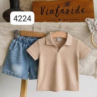 ملابس أطفال • وصف فاضي