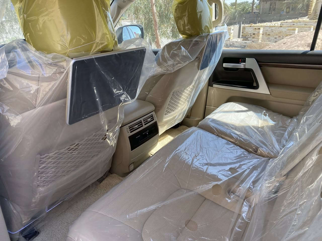 لاندكروزVXR 21 5700رقم اربيل بسمي السيارة مكفوله ماشيه 76 الف السياره مواصفات معروفه جاهزه مكان السيارة السماوه الرميثه السعر 60 الف دولار 6شدات ***********/***********
