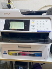 ايبسون EM C800 • نظيف ١٠٠٪ • عداد ٨٦٠