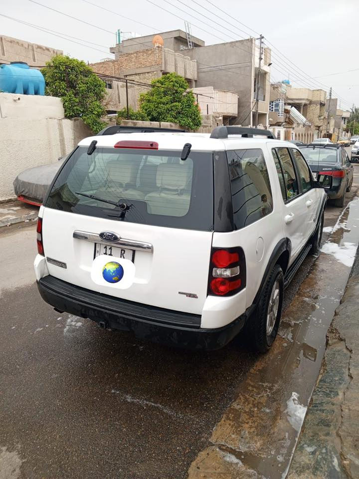 سلام عليكم فورد اكس بلور 2007 ساره سابقآ مزاد وزارة الداخليه وحالياً مرقمه بغداد وجاهزه تحويل ثاني يوم محرك كير حداديه جاهزه كلهه بيهه صبغ بس اني انطيكياه مصبوغه عام سعر 70$ مكان بغداد رقم***********
