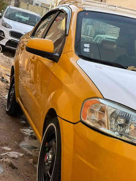 السلام عليكم ورحمه الله 
افيو 2009 وارد امريكي بدون حادث السياره جديده 
السعر المطلوب 46 ورقه بيها مجال بسيط 
العنوان بغداد الشعب 
***********
