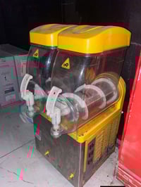 مكينة ازبري للبيع المكان الاعظمية شارع الضباط للتواصل خاص اول على الوت...