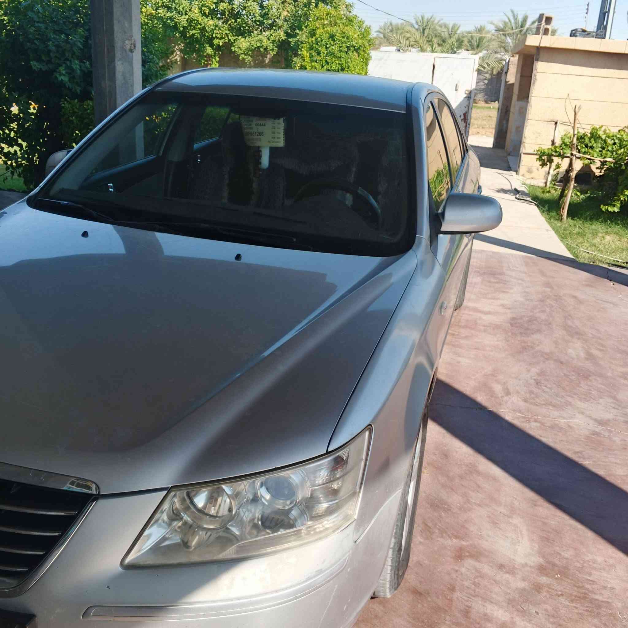 سلام عليكم  سوناتا موديل 2009 خليجي نضام واحد رقم بغداد محرك 2000 مكفول كير مكفول تبريد ثلج سيارة مال جناية تحويل ثاني يوم بيهة بس جاملق فقط لباقي كفالة عامة كل عيب مابيهة ستفسار علة هاذ رقم *********** نضافة مثل ماواضحة بل صورة مكان رمادي
