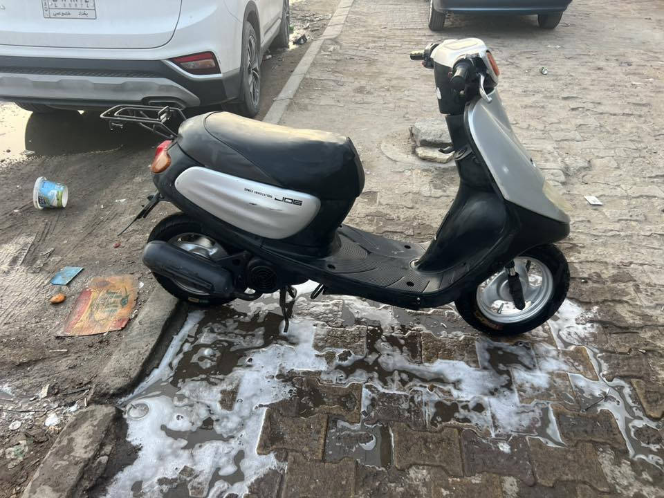 السلام عليكم 
منغولي البيع دراجه 
عنوان ناصريه مركز الشراي 
يتصل عله هذ الرقم ***********
السعر 350 وبيها مجال
