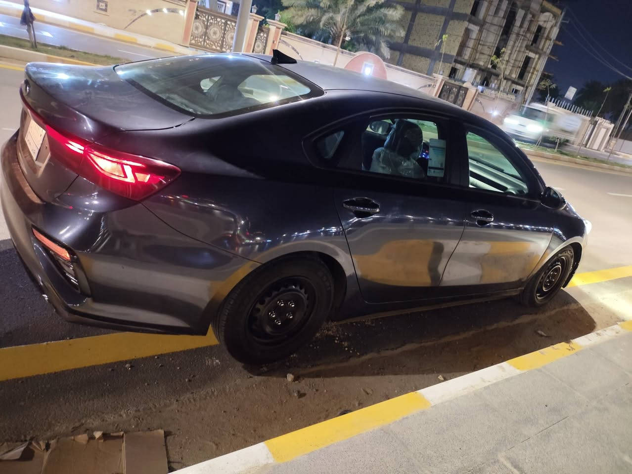 السلام عليكم
كيا فورتي 2021 
رقم ذي قار معوقين وكاله عامه 
سيارة جاهزة تبريد كير مكينه خير من الله 
ضربتها كدامك معمر كلشي نفسه مامبدل بيها شي مصبوغة صفحه كامله 
 كير ايتي ماشية 58
سعر 105
مكاني ذي قار الشموخ 
***********
***********
