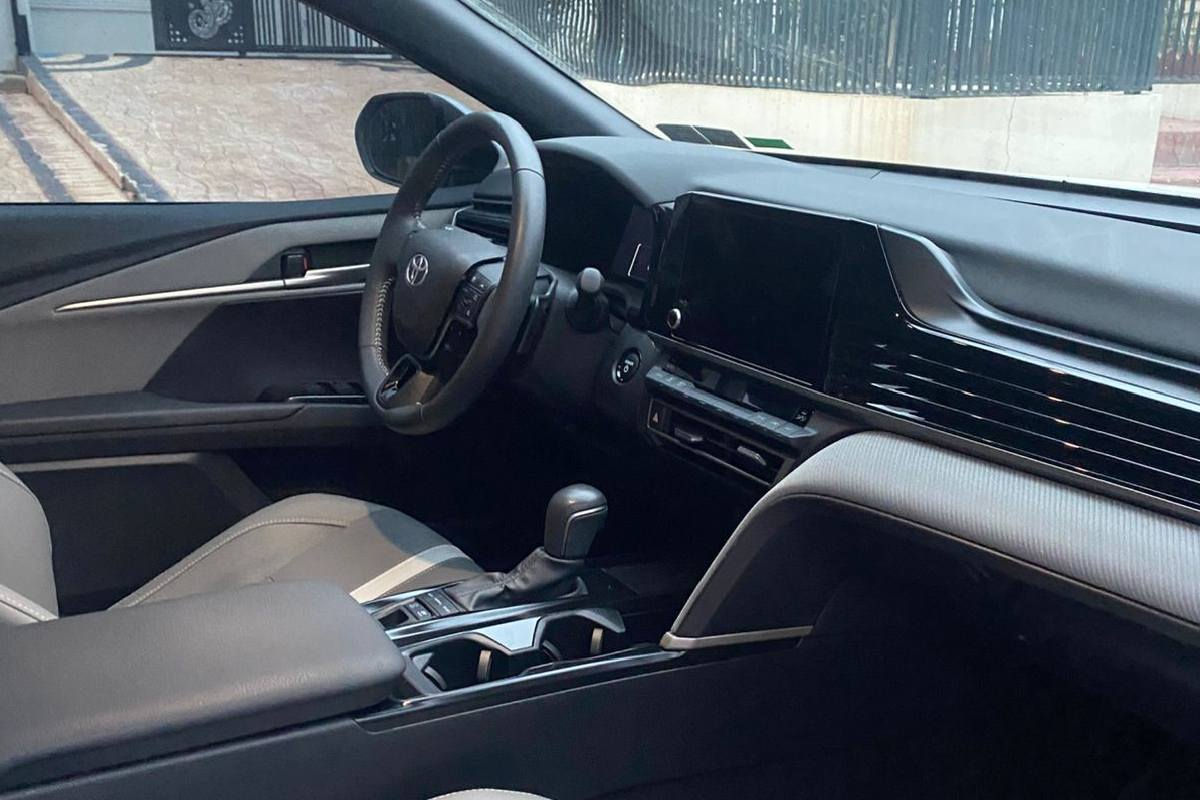 تۆیۆتا کامیری 2025 هايبيردHEV
تەنها 8 هەزار رویشتوە 
رەنگی سپی 
ئێرباکی سوكان و شانی  بيلاد سيستةم كراوة
مواسفات se
سەنەوی ژینگەی نوێیە لە 

سعر : لە کۆمێنت داوای بکە ڕاستەوخۆ بۆت دێت 🤖 

كاتي دوو  مانگي لة گةلة 
سؤنةري دةنراوة

ژمارەی خاوەنەکەی 
***********
وەتسئاپ 
***********
