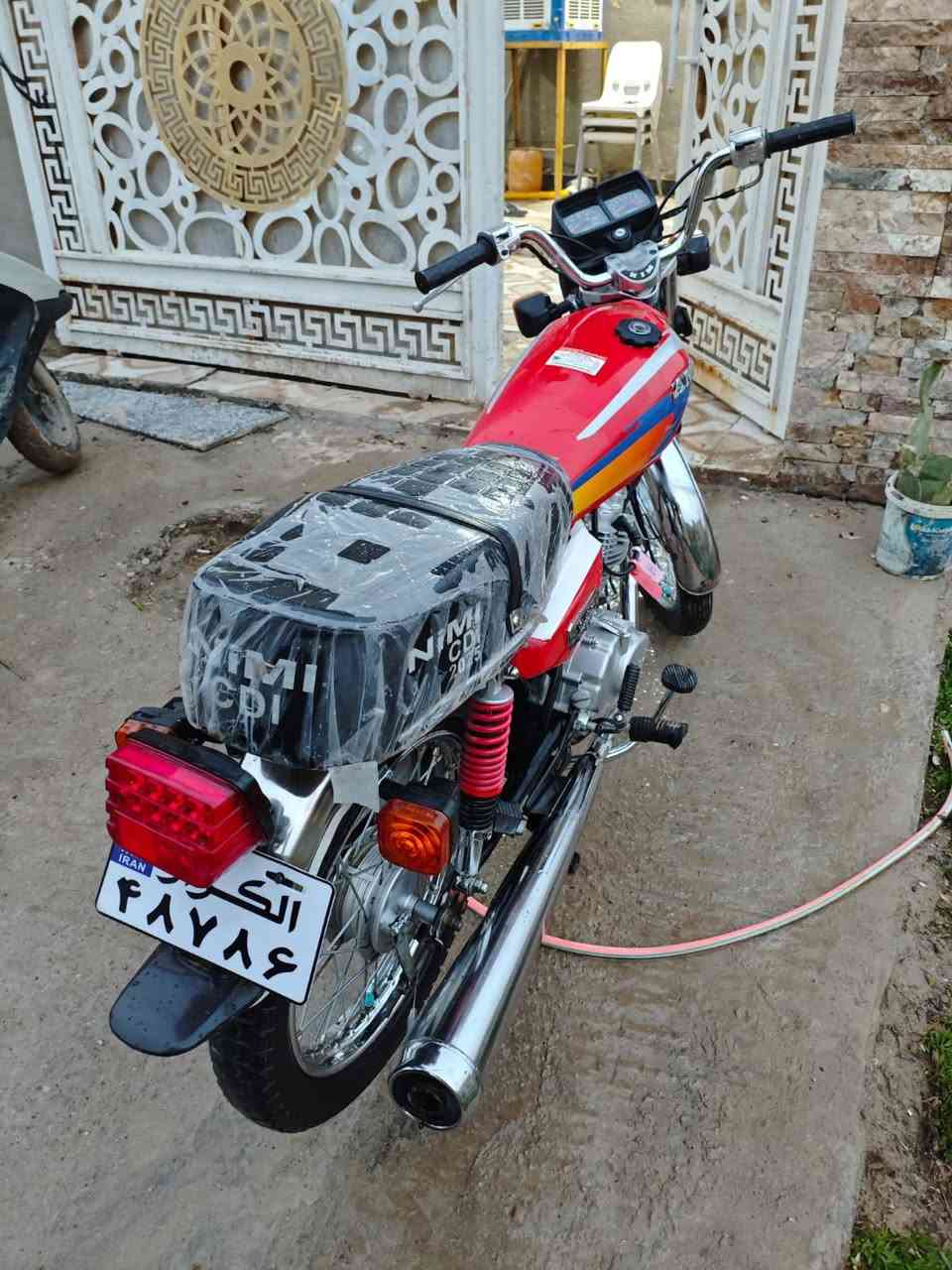 نامه سكنر 3 احرف موديل 25 مصاله هواي من طالعه السعر 700 وبيه مجال مكاني كوت خاجيه ***********
