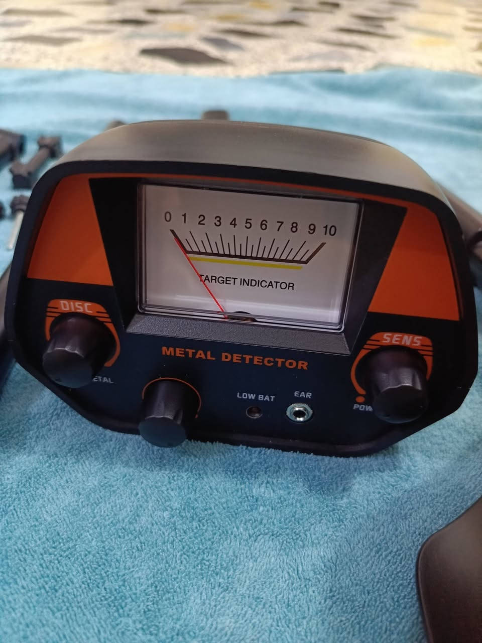 السلام عليكم.         للبيع 
اخوان جهاز كاشف المعادن للبيع 
السعر 25 الف. لاتوجد خدمه توصيل
لعمق من 5 الئ 10 سنتم 
صيني الصنع.   مكاني بغداد 
يكشف جميع المعادن


**إذا كنت صاحب هذا الإعلان وتريد حذفه لأي سبب، رجاءا أرسل رسالة إلى الدعم الفني**