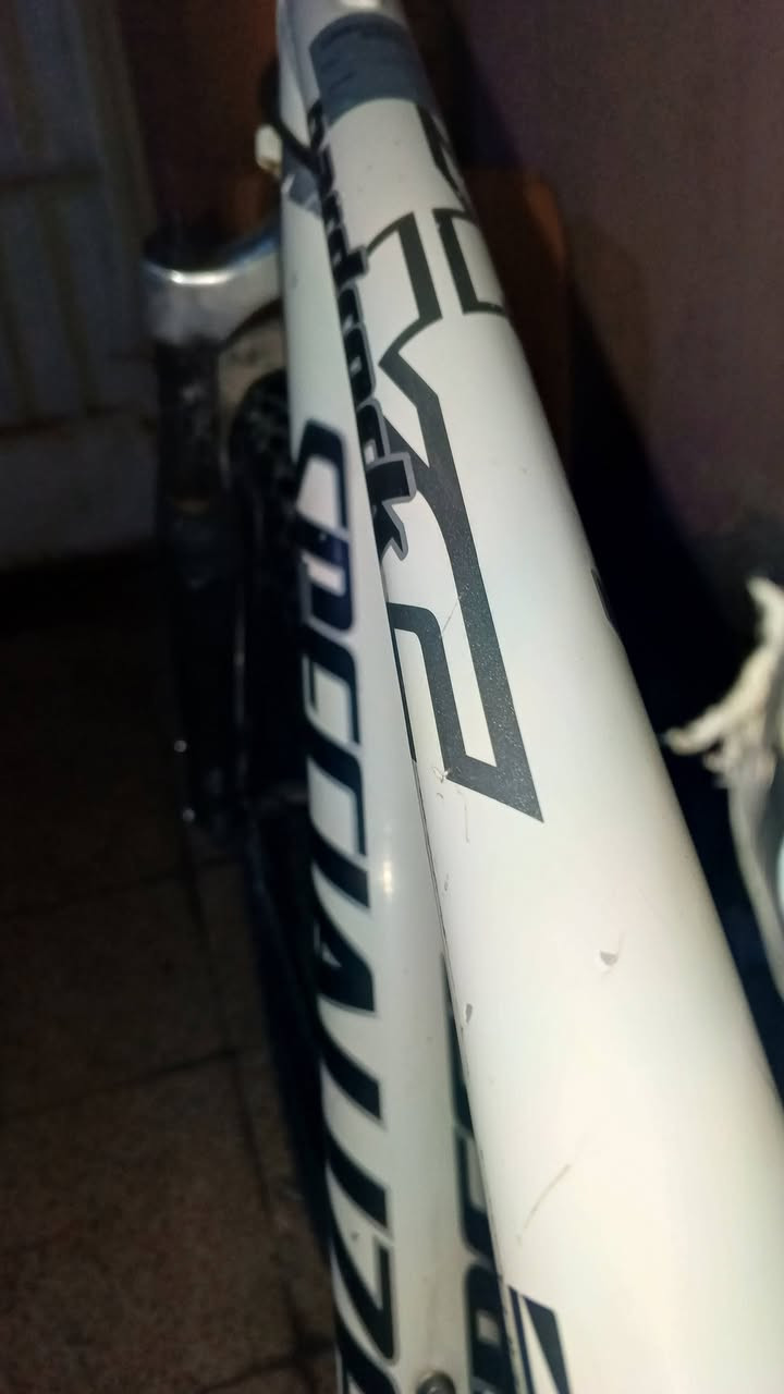 سلام عليكم
الحلال للبيع باسكل شركه سبيشل زيد SPECIALZED
لشه المنيوم استعراضي باسكل فول مكينة الوره 8 والكدام 3 الباسكل بي ستيرن 70 اصلي مالو فقاسات الباسكل سعرو 135 وبي مجال خاص او رقمي ***********
