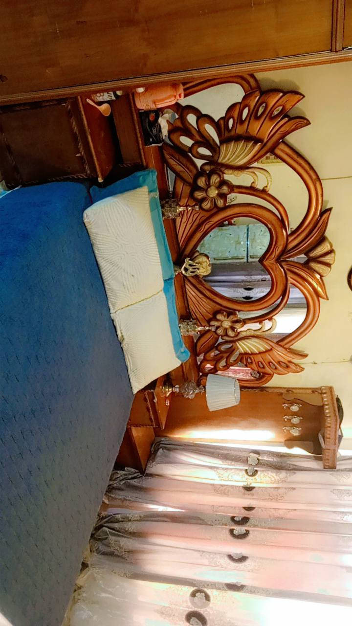 غرفه نوم لبيع بيهه اظرار بسيطه بدون ميز تواليت سعر 150


**إذا كنت صاحب هذا الإعلان وتريد حذفه لأي سبب، رجاءا أرسل رسالة إلى الدعم الفني**