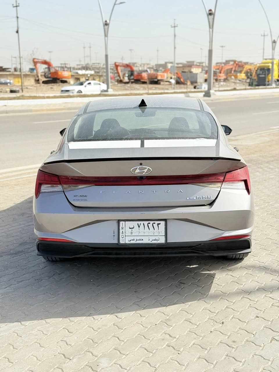 السلام عليكم
هونداي النترا وارد امريكي
موديل 2021 
بيهه فقط بارد بل باب الي وره السايق مئاشر علي بل صوره رجاً لحد يقارنها بل بجم 
مكينه 2000 هايبرد كهرباء بانزين
رقم بصره حره تحويل ثاني يوم
ماشيه 42
فول مواصفات عدى الفتحه رادارات وكلشي بيهه
ما يحتاج اشرح فول عدا الفتحه
السعر 139 وبيه مجال قليل 
مكاني بصره 📍
ما متواجد عل خاص الشراي يتصل وبل خدمه 
-***********-
