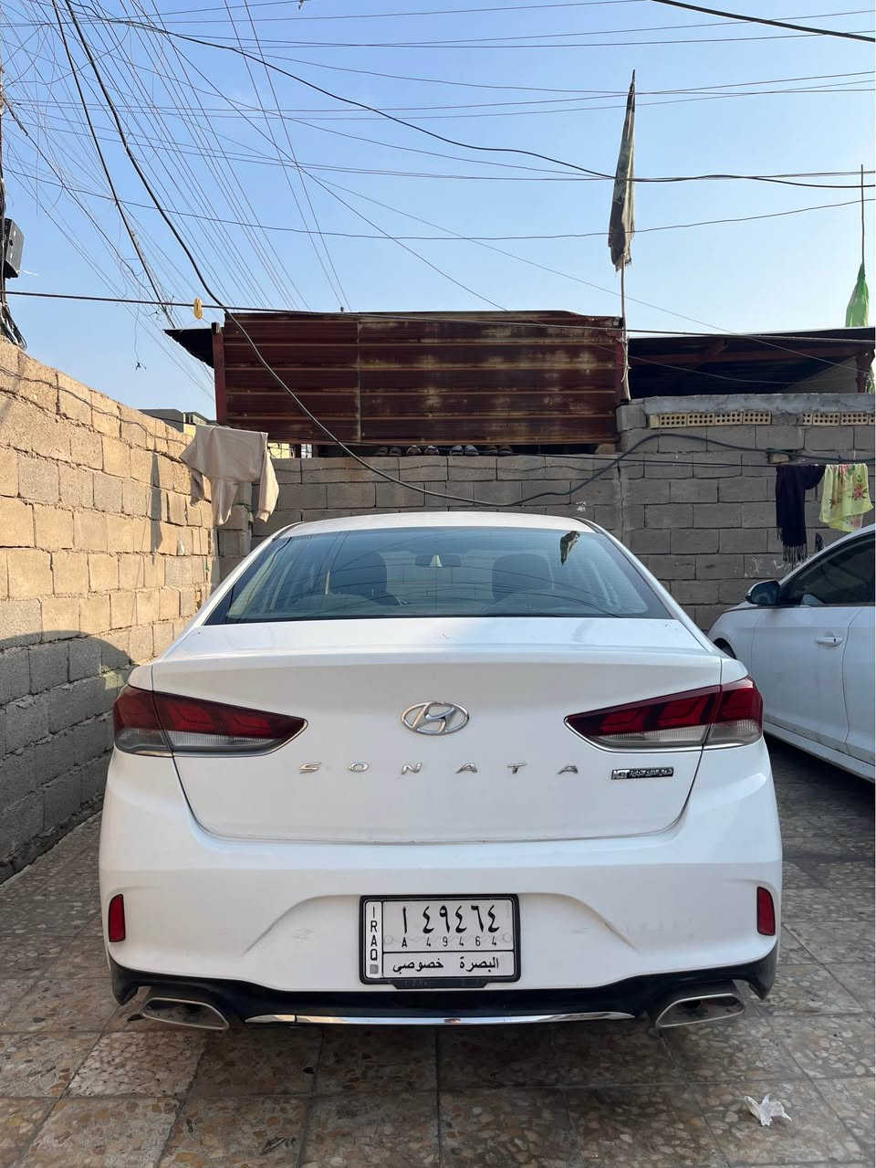 سم الله الرحمن الرحيم 
سوناتا 2019  خليجي 
ماشيه 207الف وقابل لزياده 
مكفوله كير محرك 
الضربات موضح بصوره 
رقم بصره سياره بسمي 
العنوان البصره الهارثه 
*********** Singapore
