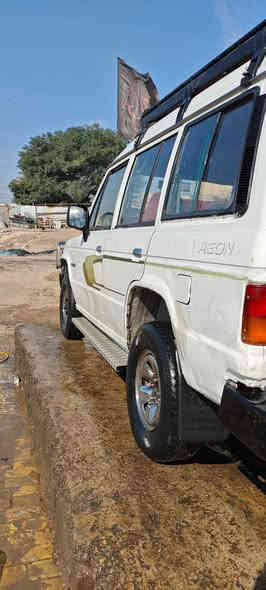 سلام عليكم سياره كالوبر موديل 96مكينه ونجي اربعه مكينه وكير جدد حداديه نص عمر رقم بغداد بسمي مكاني بغداد مدينة الصدر سعر 37 وبيها مجال ***********
