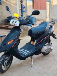 ماطور بزون للبيع كلشي بي شغال السعر 160  07765145071