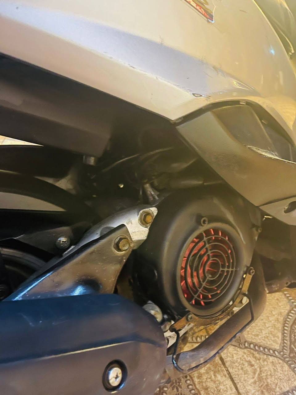 سلام عليكم 
دراجه البيع 
دراجه نضيفه ما مفتوح برغي من محرك 
نكره سلف شغاله 
بيها نواقص فقط 
سعر خاص 
العنوان بابل رقم ‏‪***********‬‏
