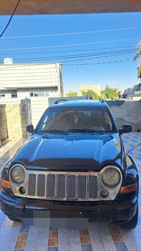 من رخصة مدير الكروب جيب لبرتي نضيفه كير محرك جديد مصبوغة احزام جمالية ...