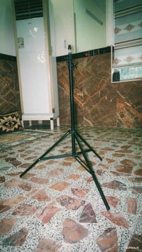 يتوفر اسان كامره حديث استان جديد ونصافه٩٥ مال ولده معتزل تصوير كاعد يص...