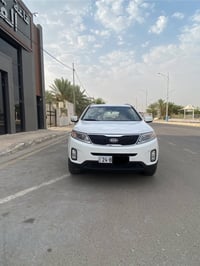 سورنتو 2015خليجي  فول مواصفات عدا البانوراما محرك 4سلندر  2400   7 راك...