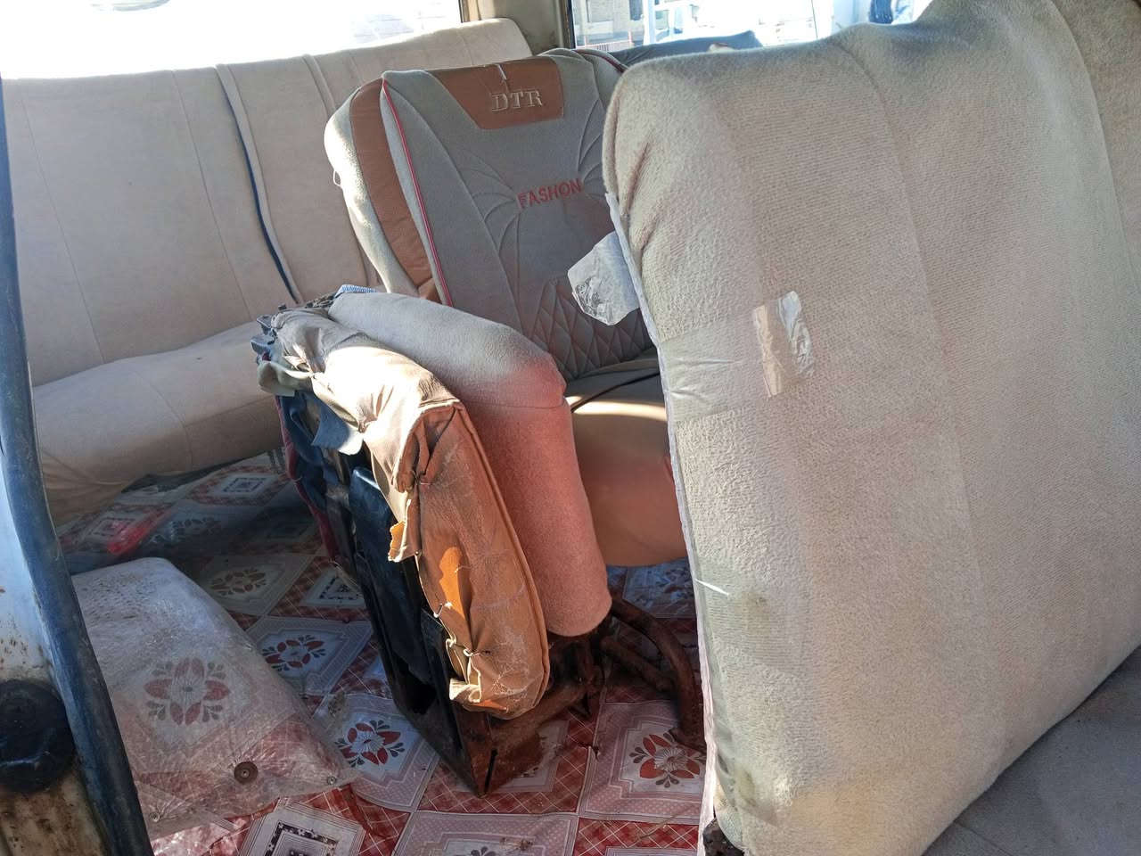 السلام عليكم كيه بسته موديل 1994رقم بغداد الاماني بدون راعي اتعهدسرقه طلب سنويه  20مكينه بيه خيط بخاركيرالنمره الثالث مرات تجي مرات ماتجي حداديه شرط اكس شرط تخم تاير غرفه جديده شواصي سليمه للبيع او مروس حسب القناعه السعر 20بيه مجال مكاني كربلاء ***********
