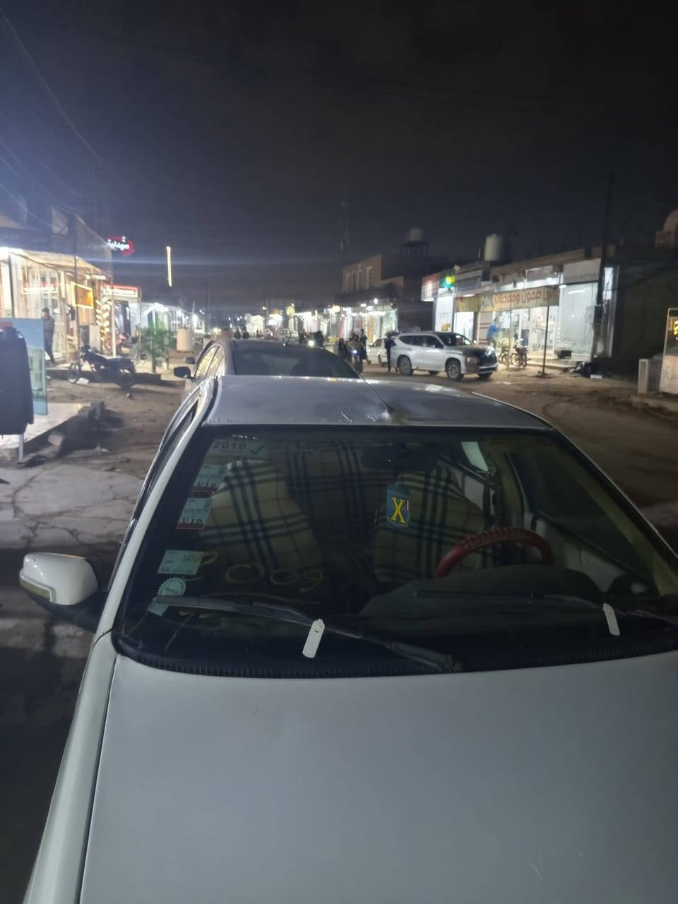 السلام عليكم بيجو405 موديل2009 سعر المطلوب 30 وبها مجال قليل سياره جاهزه وخير مكانها بالنجف بحي ميسان للاستفسار اتصال على الرقم ***********
