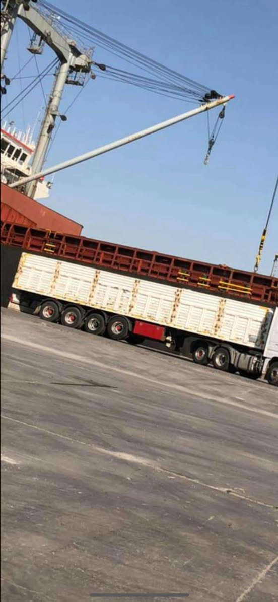 السلام عليكم 
للبيع عربانه فصل وربط سليمانيه
‏تخم تاير ويل كب  كهرباء اصلي 
دنكير 16 
شريط ع الطول 
درع الف لتر 
0773 430 3138
