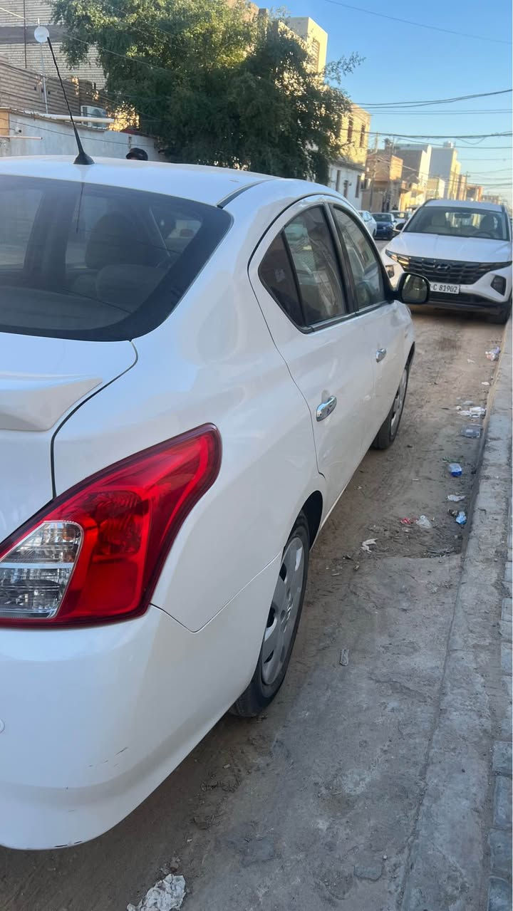 صني هندي موديل 2022
سنوية لنهاية ال27 
كفاله عامه لابارد لاصبغ لاتبديل 
نظيفه جدا استخدام قليل ماشيه 58 الف 
شاشه +كامرا +حساس 
وكاله او تحويل ماكو مشكله 
سعرها 117 مجال بسيط 
المكان :النجف الاشرف 
*********** النجف, العراق
