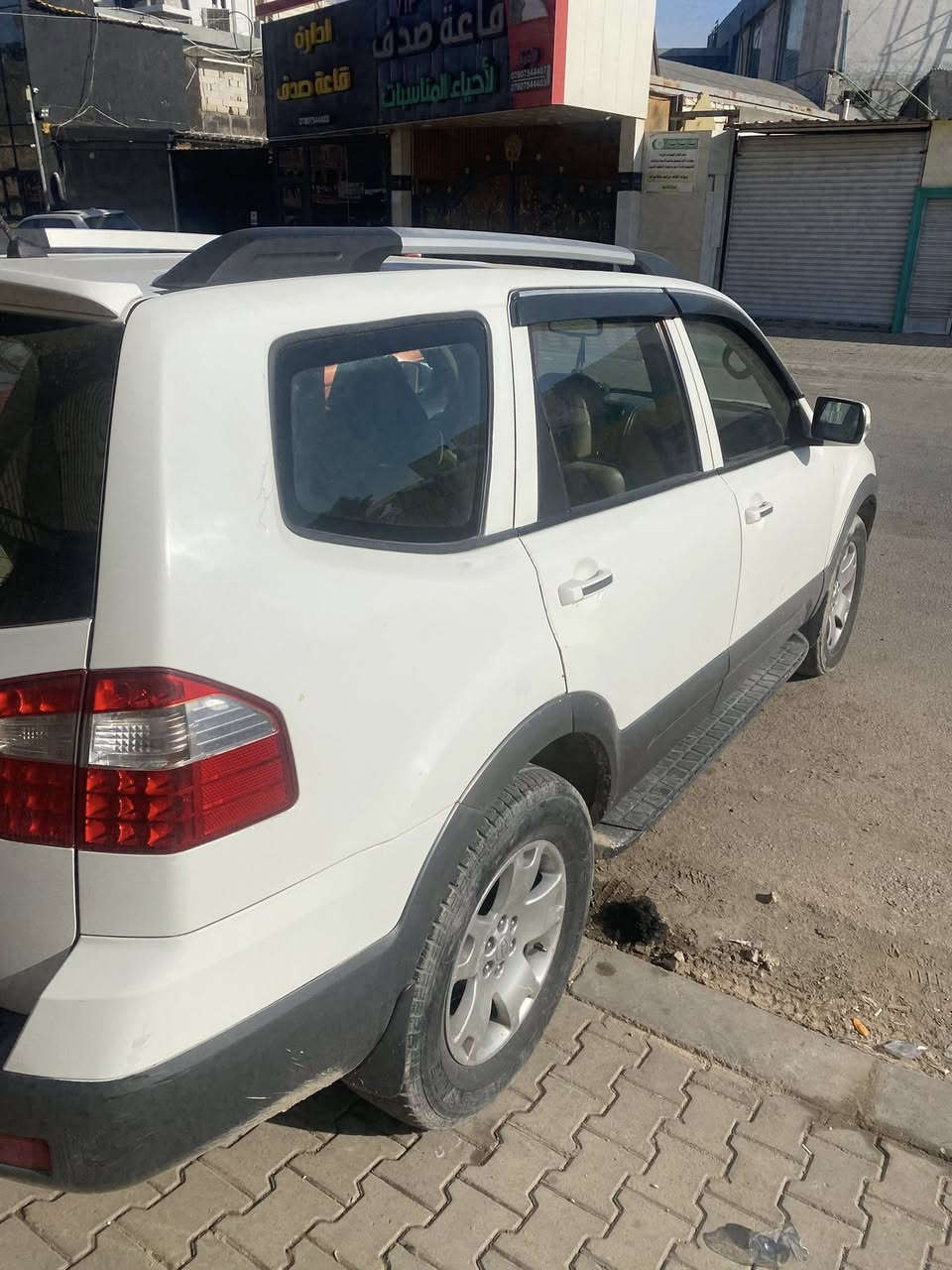 للبيع موديل ١١ فول مواصفات 
بيها اربع قطع صبغ 
سعرها ١٢٠ مع مجال قليل 
سنوية جديدة بأسمي 
***********
مكاني بالنجف
