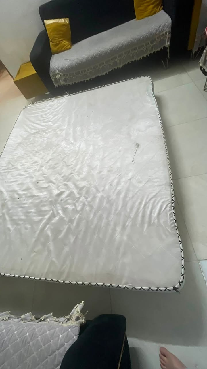 غراض للبيع

مندر نفرين ومبرده شغاله وتخم 5 قطع


**إذا كنت صاحب هذا الإعلان وتريد حذفه لأي سبب، رجاءا أرسل رسالة إلى الدعم الفني**