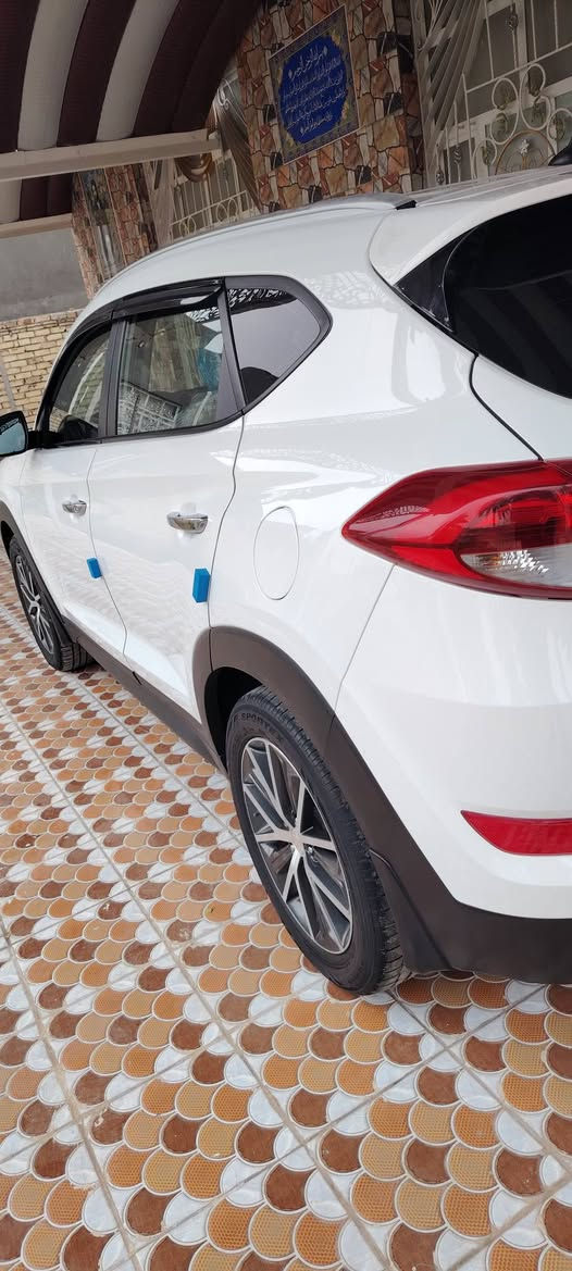 سلام عليكم
توسان ٢٠١٧ خليجي كفاله من الصبغ الضربه والتبديل
رقم بابل انكليزي تحويل مباشر
تحكمات جهتين حساس خلفي كامره شاشه
٣ انضمه قياده
٥ ويل كب كروم
تبريد قطعتين
مكينه وكير ع شركه
السياره جديده بمعني الكلمة
مانقصه لوبرغي عارضه ١٧٧ وبيه مجال لشراي *********** او ***********
مكاني بابل خيكان الغربي
