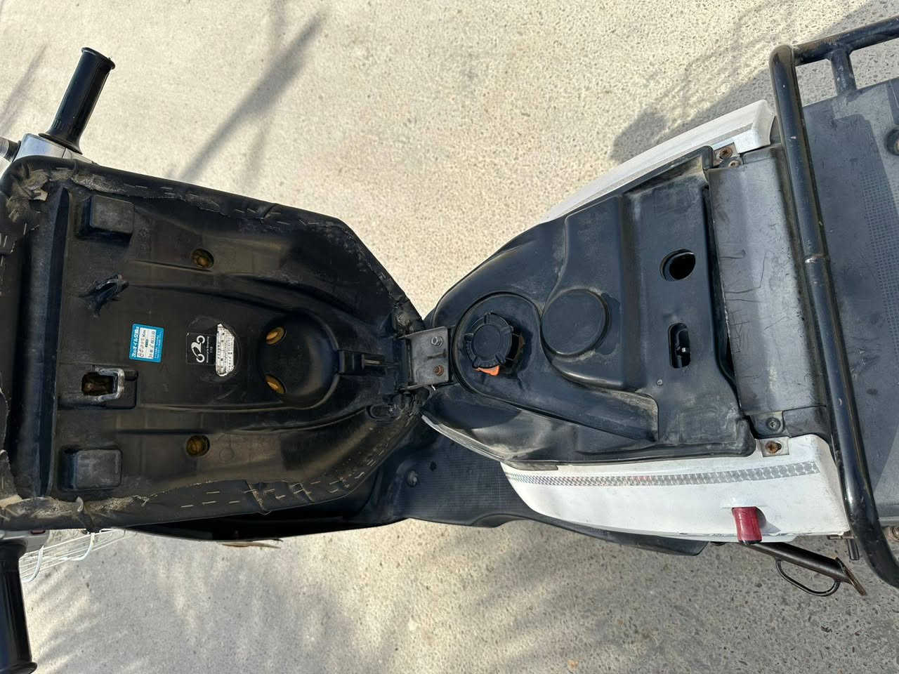 السلام وعليكم ورحمة الله وبركاته
جني دبل بلك للبيع كامل اي نقص مابي أوراق كاملة
بيكم نوزل للبيع دراجة نضيفة وخير من الله
موقع ديالئ بعقوبة فلكة الامين 
الاستفسار عن هذا رقم ***********
او هذا رقم ***********
